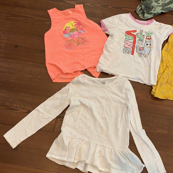 Preowned bundle with small marks cheap ! 🥰 - Picture 5 of 13